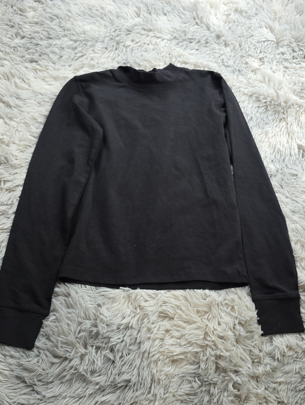 Yogalicious Black Long-Sleeve Crewneck Top